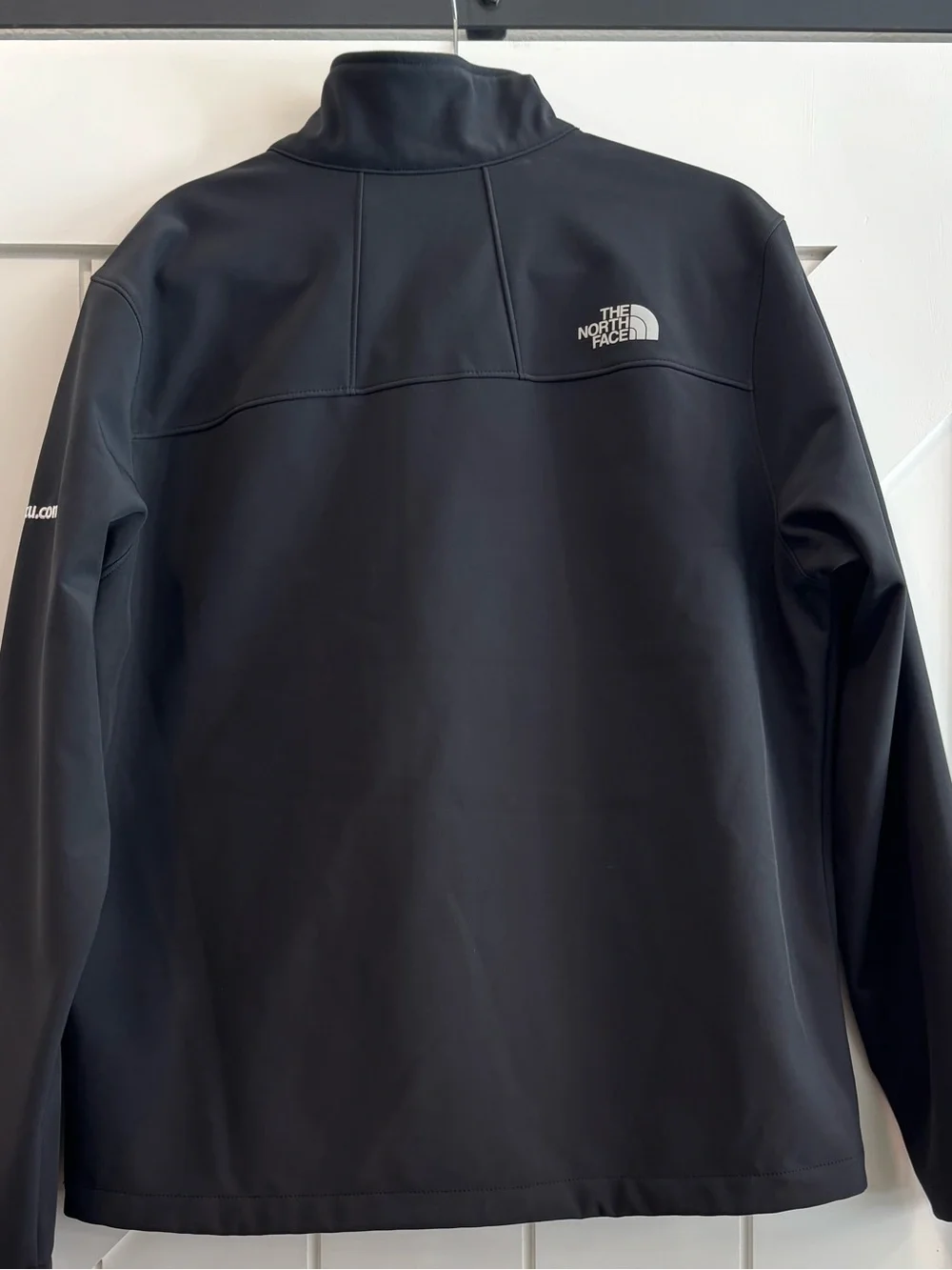 The North Face Men's Black Soft Shell Performance Jacket